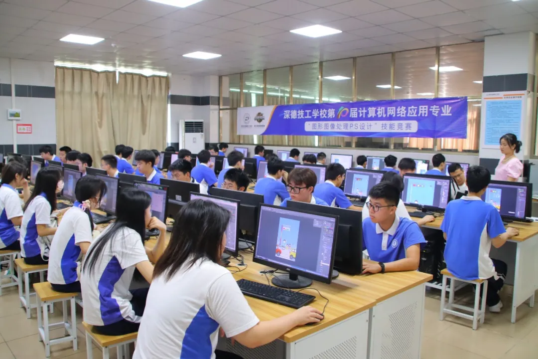 低分考不上大學(xué)，讀北大青鳥特色專業(yè)，全日制免試入學(xué)