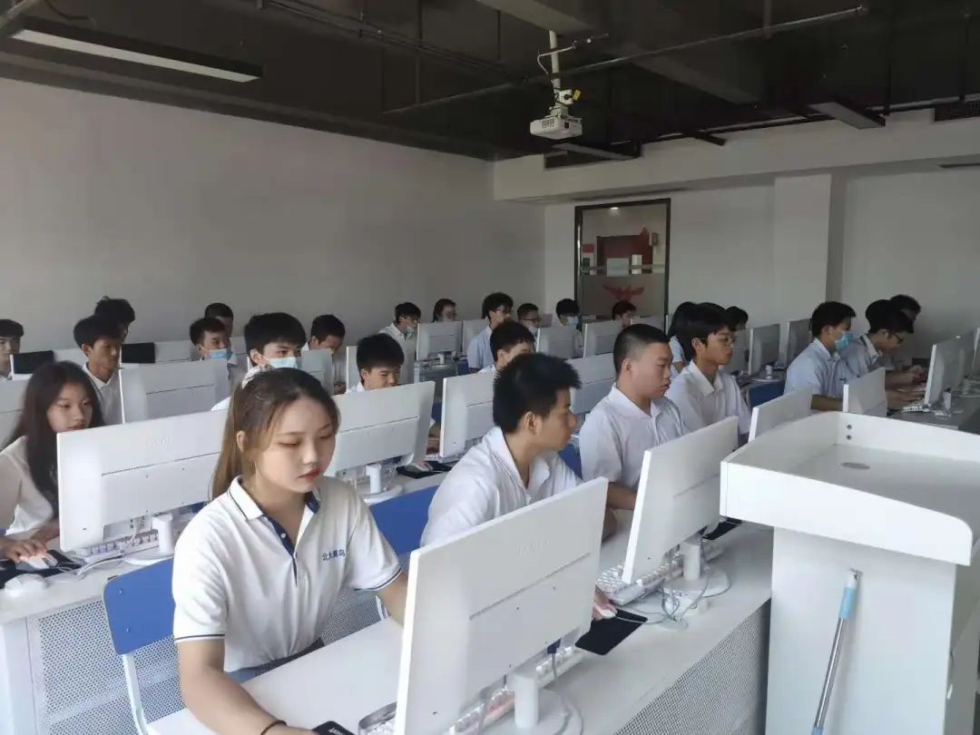 培訓市場不斷壯大，選擇一定要匹配個人規劃